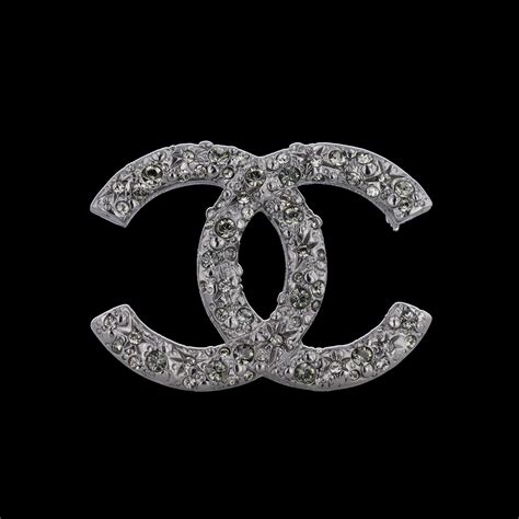 broche speld chanel|chanel jacket brooch.